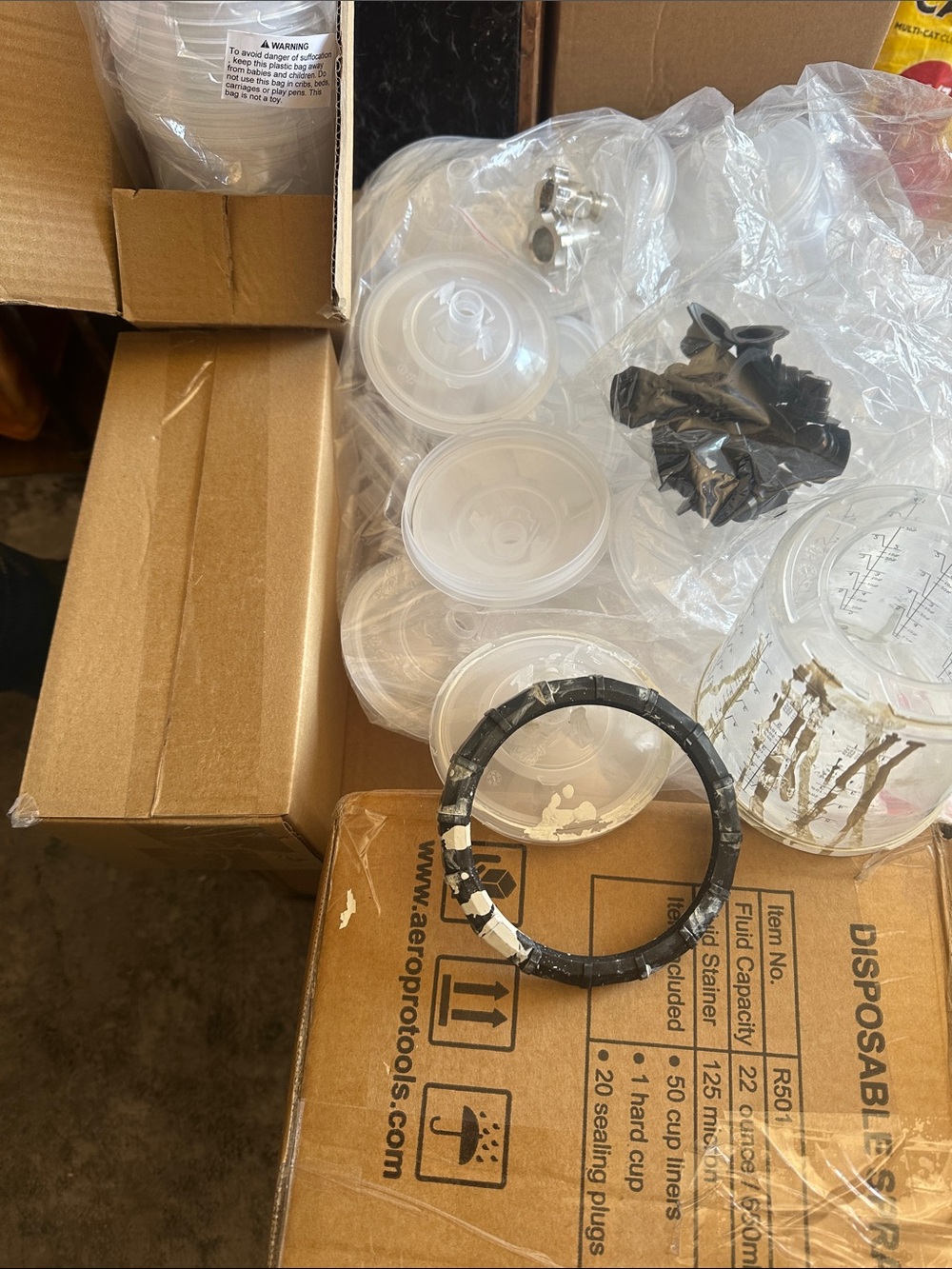 Disposable Clear Plastic Mixing Cup w/liners
